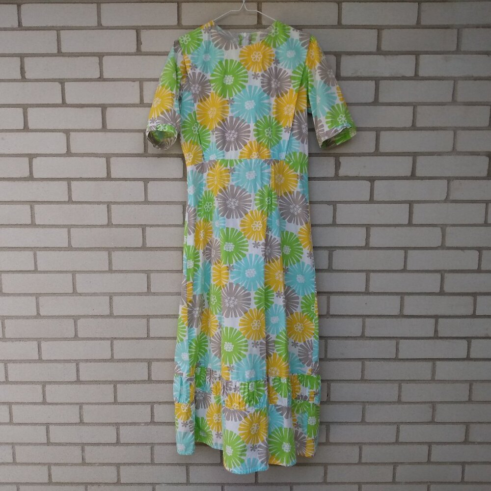 Amish Mennonite Cape Dress 36" B 30" W Yellow Floral Cotton Handmade Modest